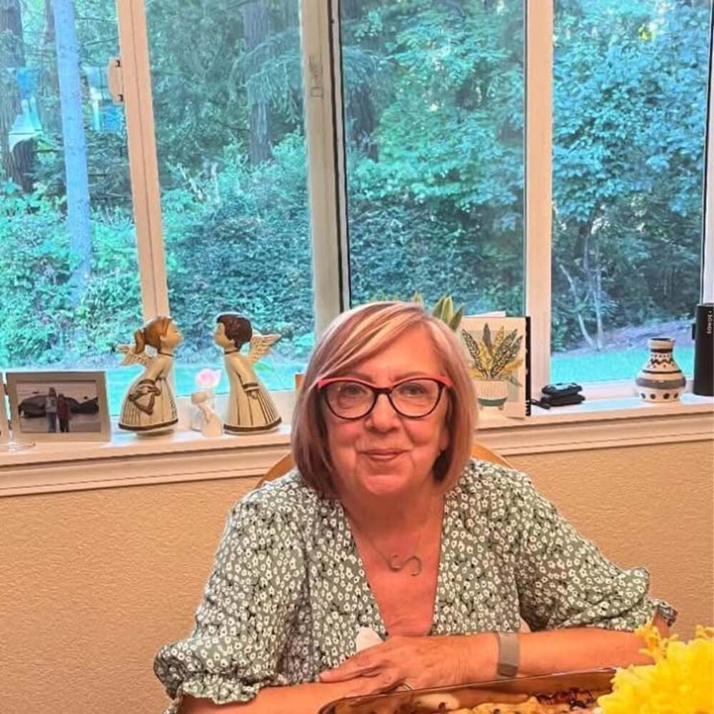 Meet your Posher, Sharon